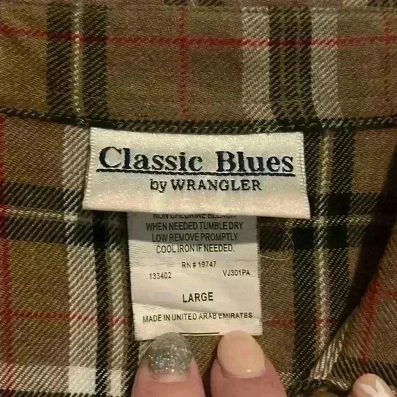Vintage Classic Blues Wrangler Buttondown size L looks similar to Burberry Plaid - Picture 5 of 6